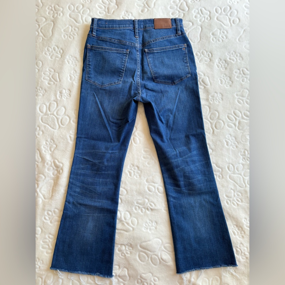 Madewell Cali Demi-Boot Jeans in Daly Wash: Button-Front Edition - Picture 8 of 12